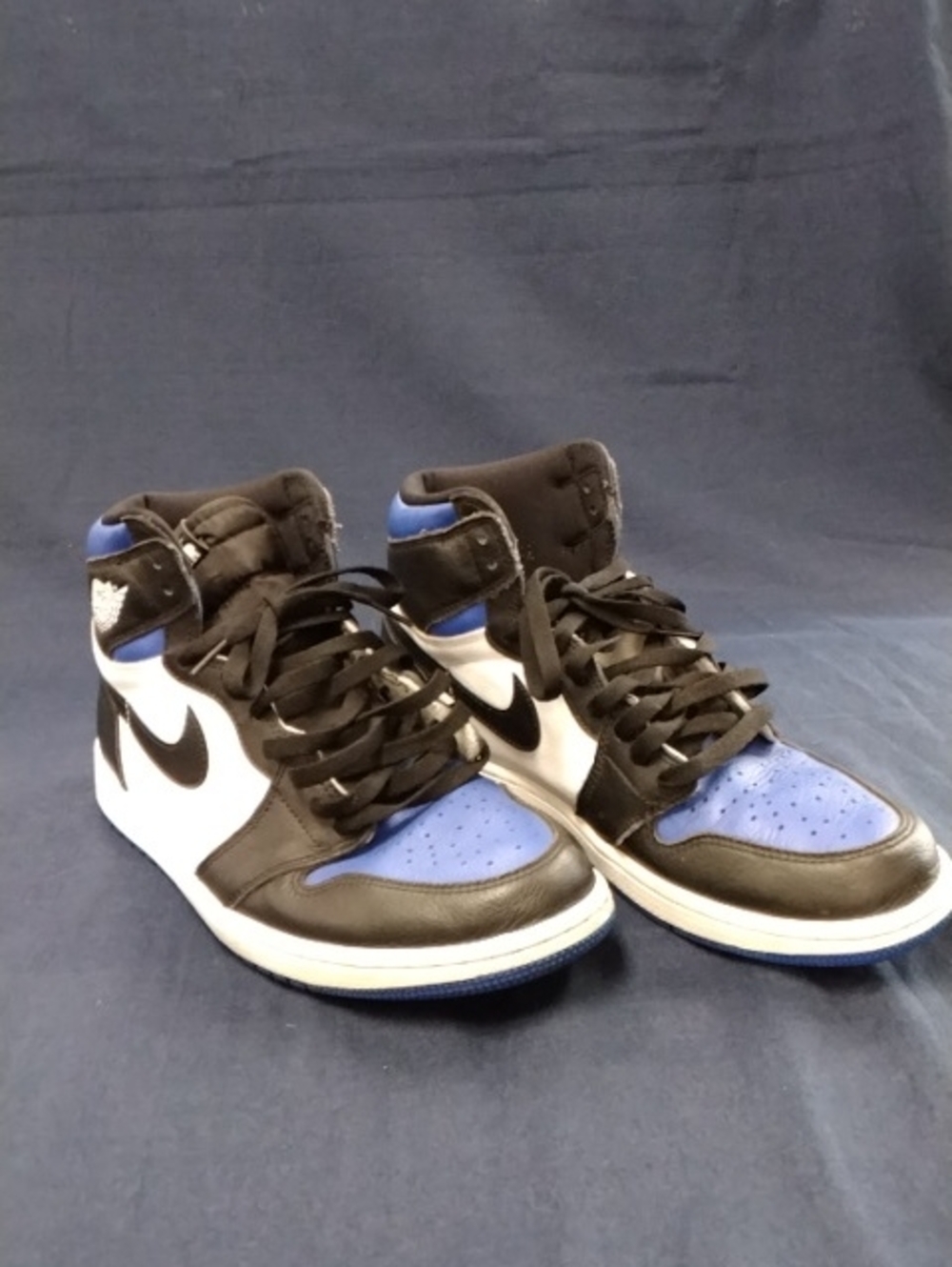Nike High-Top Sneakers in Black/White/Blue